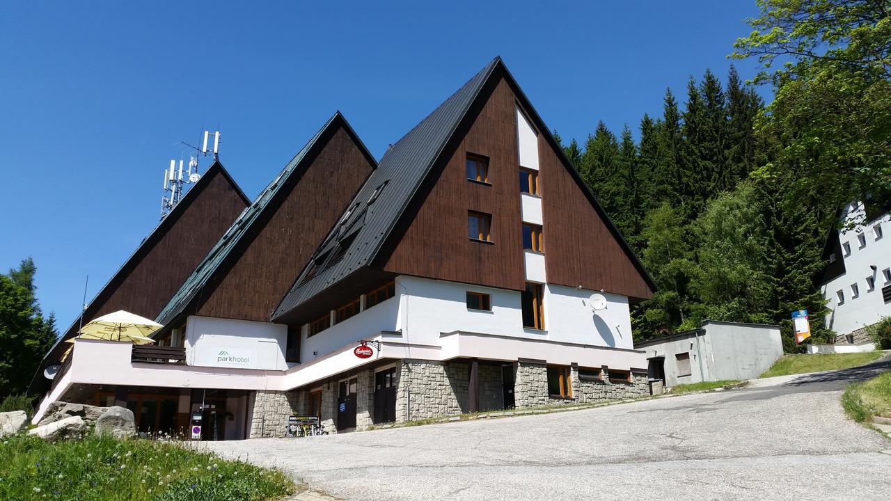 Parkhotel Harrachov Bagian luar foto