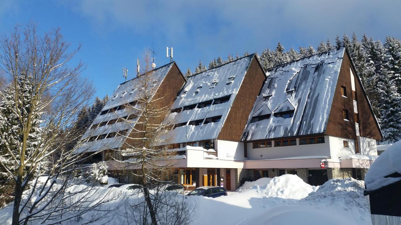 Parkhotel Harrachov Bagian luar foto